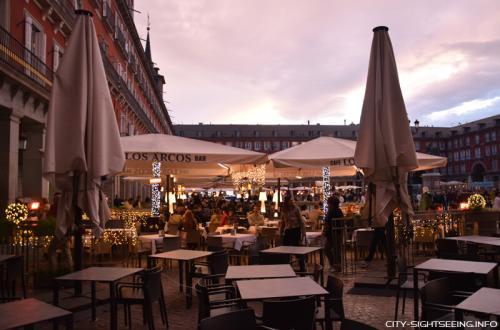 Plaza Mayor, Madrid, Sehenswürdigkeiten